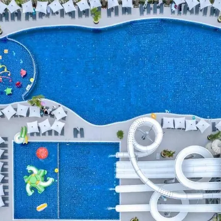 Dea Luxury Golem (Tirana)
