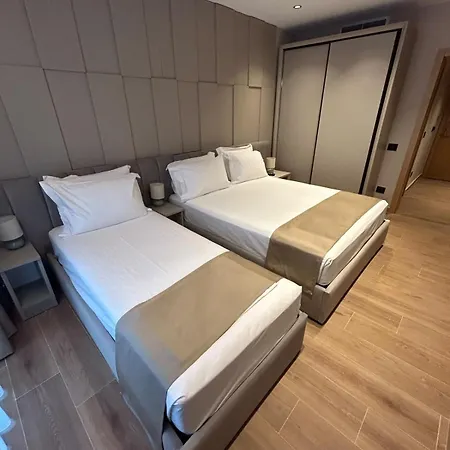 Dea Luxury Golem (Tirana)